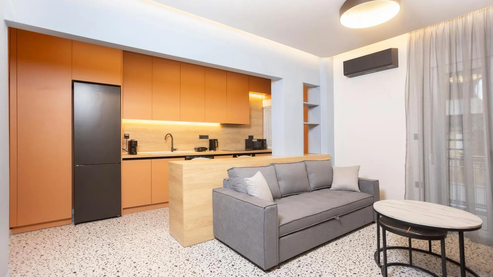 King George 40 Seaside Apartment Thessaloniki